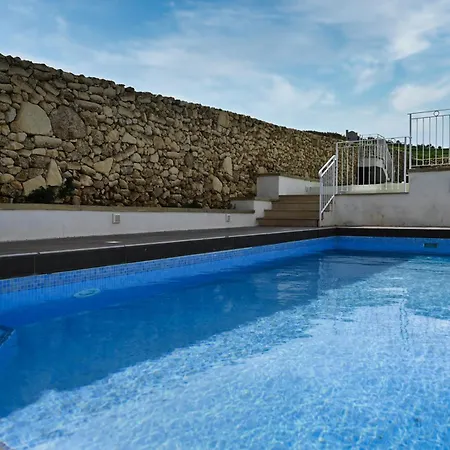 Charming And Tranquil House